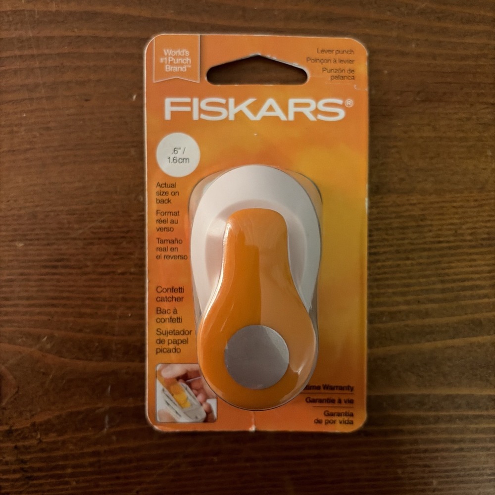 Fiskars Small Circle 1.6cm Lever Punch Confetti Catcher‎ 124830-1001